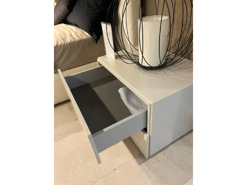 Cassettiera in Laccato opaco People Pianca a prezzo Outlet