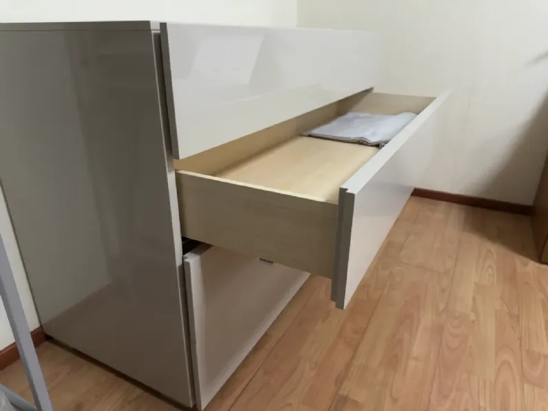 Cassettiera Moderna modello Nap a marchio Jesse in Offerta Outlet