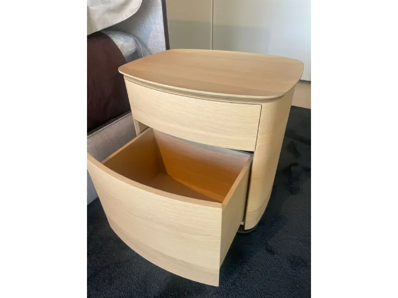 Comodino 4040 Molteni & c a prezzo scontato