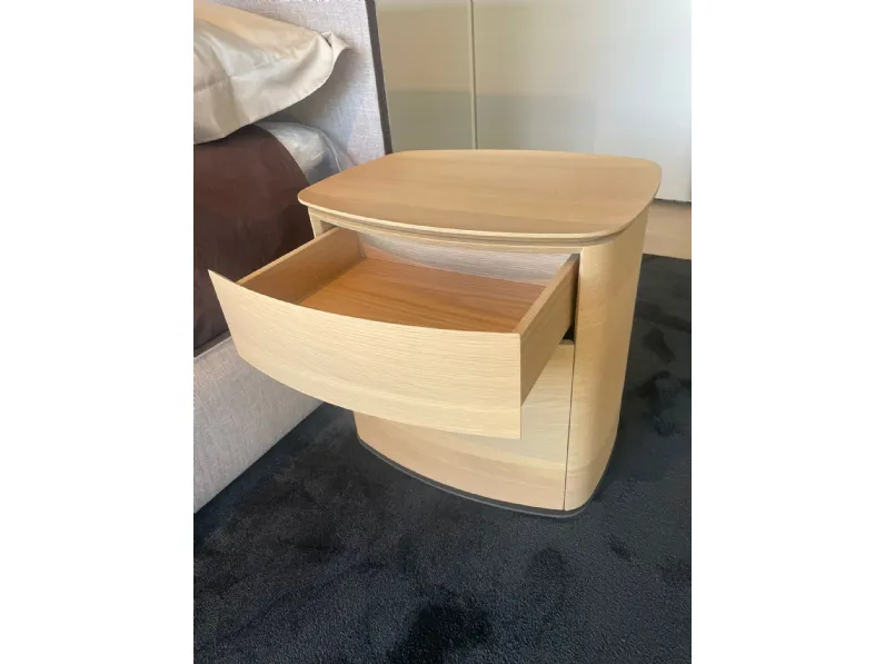 Comodino 4040 Molteni & c a prezzo scontato