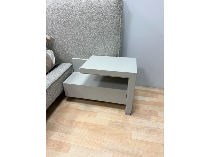 Comodino Aria di Artigianale a PREZZI OUTLET