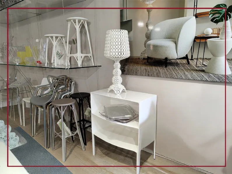 Comodino Ghost buster 03210/e5 Kartell a prezzo scontato