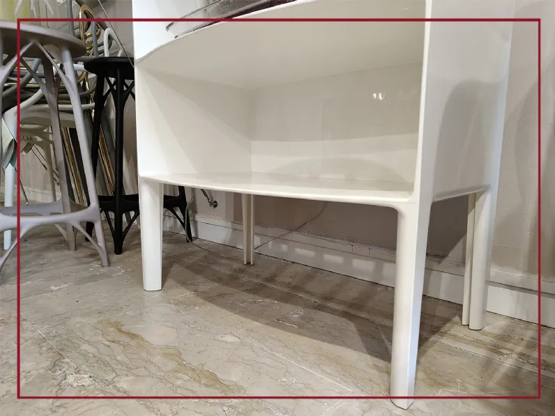 Comodino Ghost buster 03210/e5 Kartell a prezzo scontato