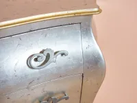 Comodino modello Foglia argento a marchio Artigianale con forte sconto