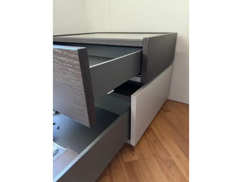 Comodino Replay di Tomasella a PREZZI OUTLET