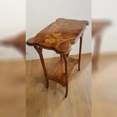 Tavolino modello Tavolino art nouveau di Artigianale a prezzo scontato