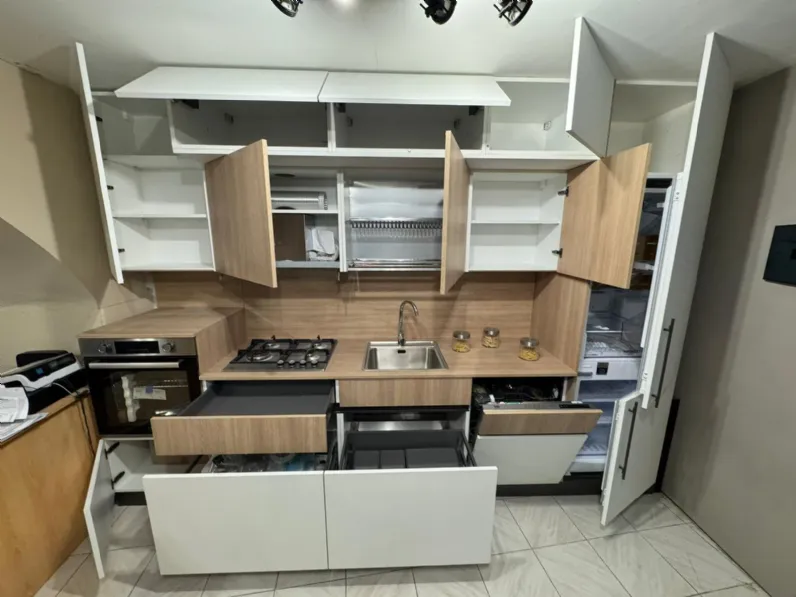 Cucina Astra Twenty PREZZO OUTLET scontata 59%