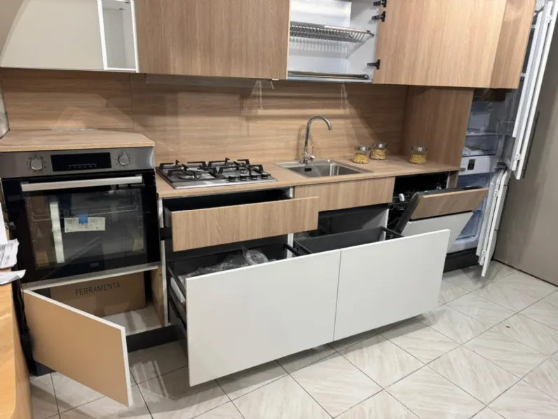 Cucina Astra Twenty PREZZO OUTLET scontata 59%