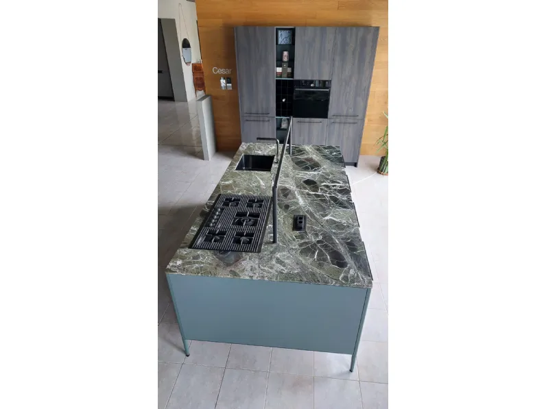Cucina moderna con isola Unit Cesar a prezzo ribassato