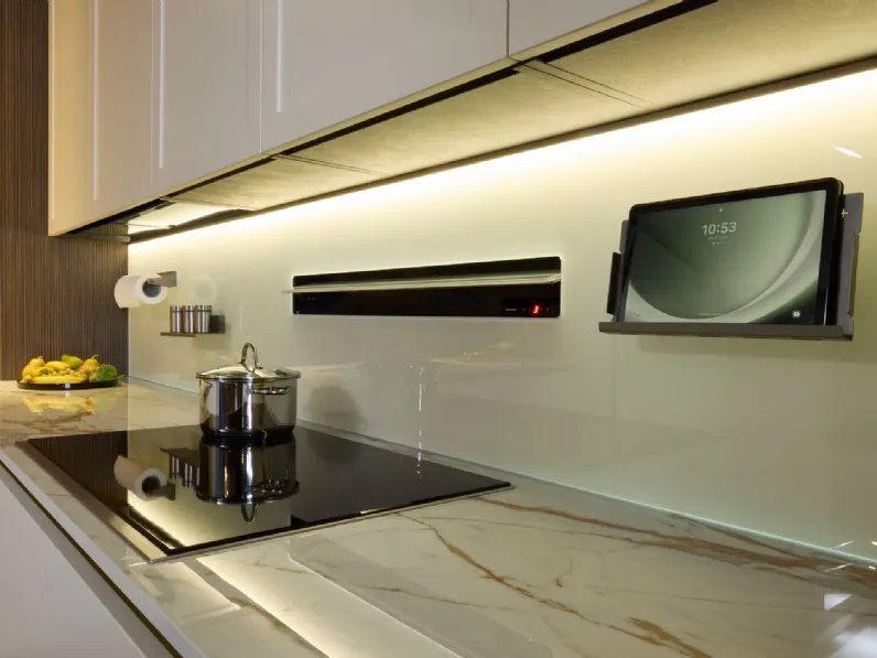 Cucina ad angolo in laccata opaco bianca Eleven 01 outlet a prezzo ribassato