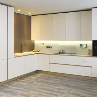 Cucina ad angolo in laccata opaco bianca Eleven 01 outlet a prezzo ribassato
