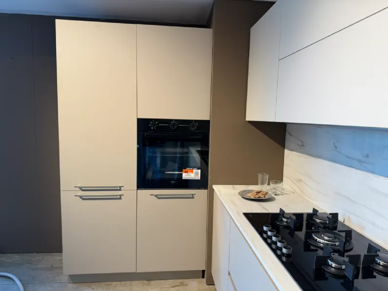 Cucina lineare moderna tortora Stosa Kaya a soli 5500 Euro