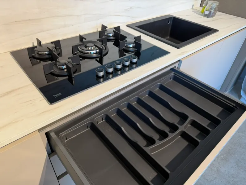 Cucina lineare moderna tortora Stosa Kaya a soli 5500 Euro