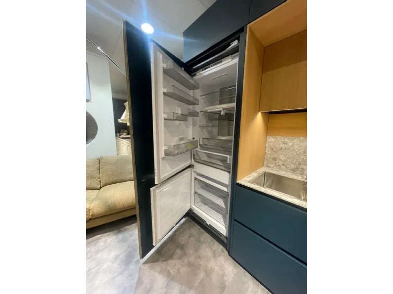 Cucina Valdesign moderna lineare blu in laccata opaco Logica 