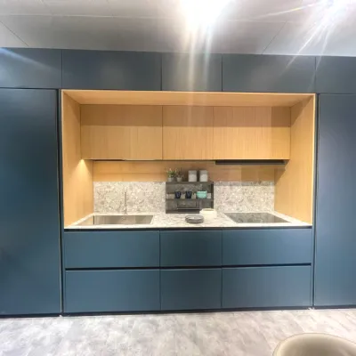 Cucina Valdesign moderna lineare blu in laccata opaco Logica 