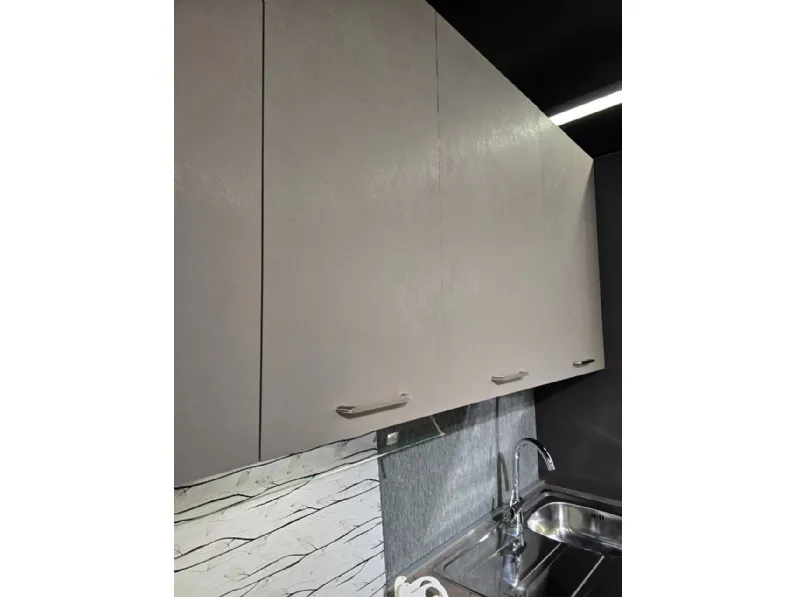 Cucina lineare in laminato materico altri colori Nina a prezzo scontato