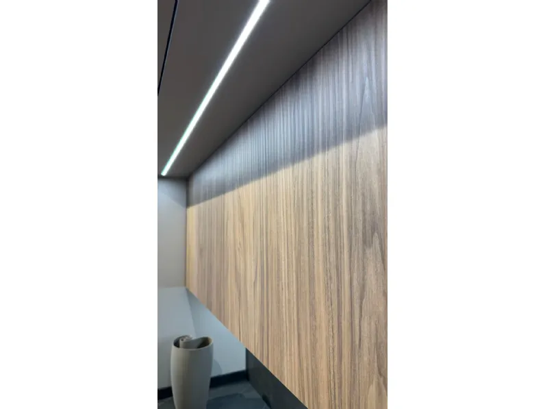 Cucina Stosa design con isola tortora in laminato materico Metropolis