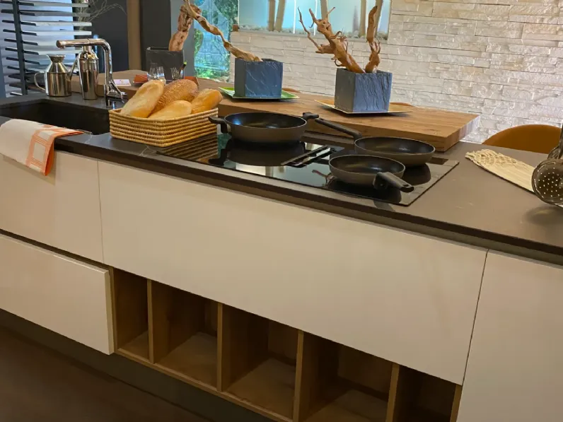 Cucina con penisola moderna bianca Home cucine Genesi a soli 18900€