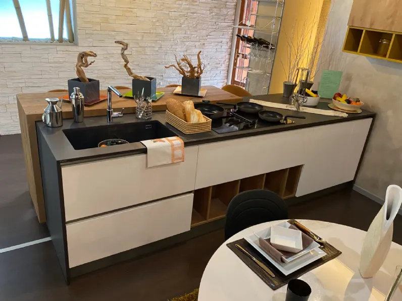 Cucina con penisola moderna bianca Home cucine Genesi a soli 18900€