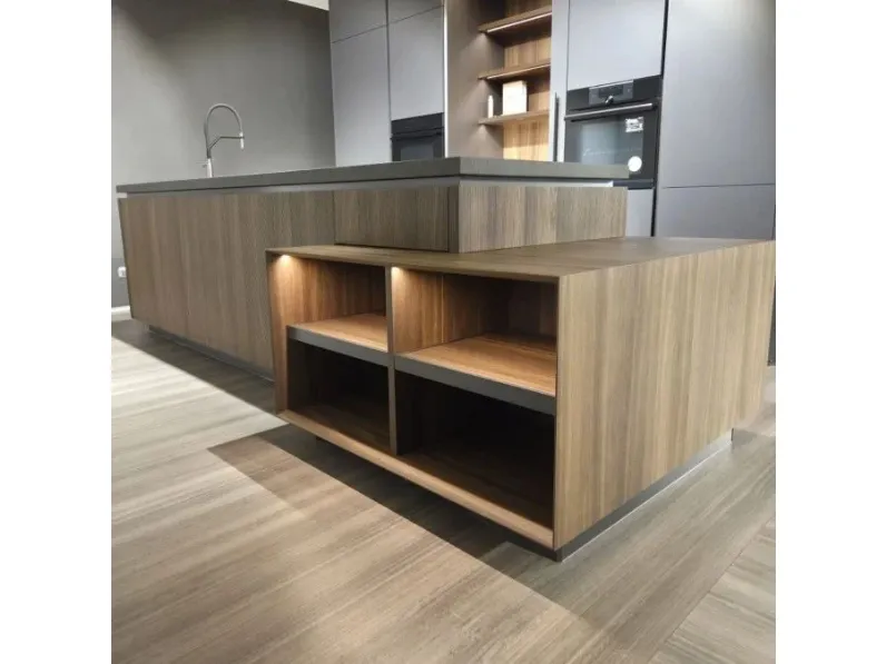Cucina Molteni & c moderna con isola grigia in laminato opaco Cucina con isola molteni&c dada highline