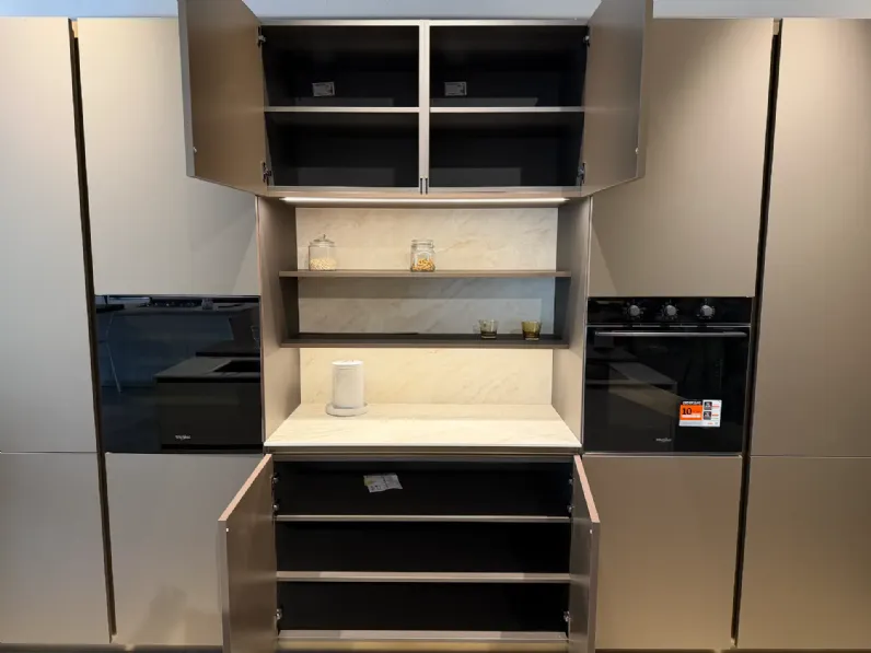 Cucina altri colori moderna con isola Metropolis Stosa in Offerta Outlet