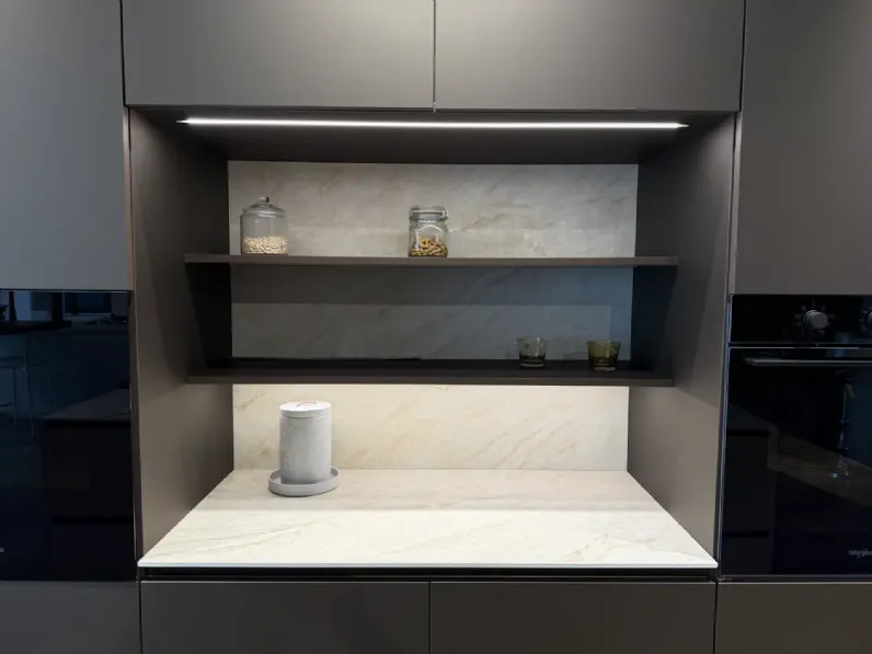 Cucina altri colori moderna con isola Metropolis Stosa in Offerta Outlet