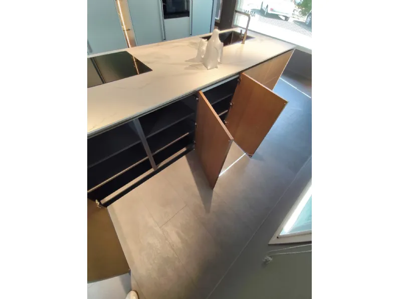 Cucina noce design con isola Aran Rigoletto a soli 17275 Euro