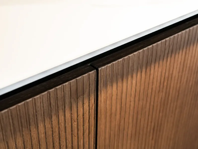 Cucina noce design con isola Aran Rigoletto a soli 17275 Euro