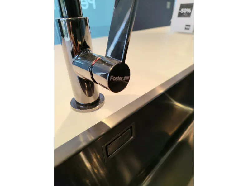 Cucina noce design con isola Aran Rigoletto a soli 17275 Euro