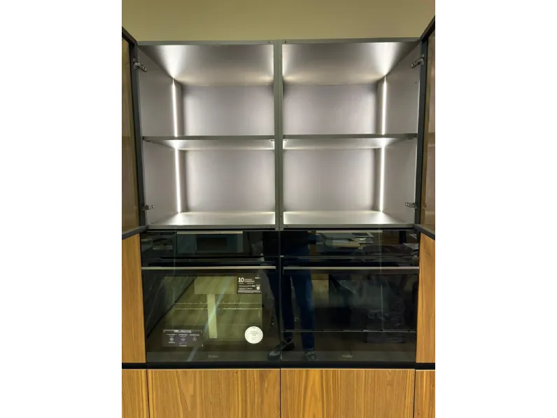 Cucina lineare in legno noce Menta a prezzo ribassato