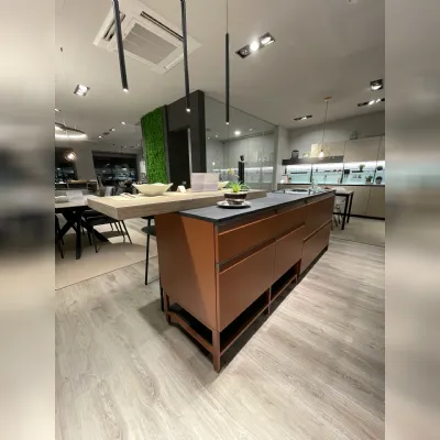 Cucina a prezzo ribassato con isola design Formalia Scavolini