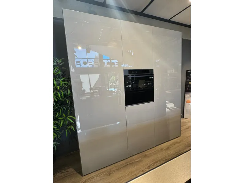 Cucina altri colori design con isola Lago 36e8 kitchen a soli 19200 Euro