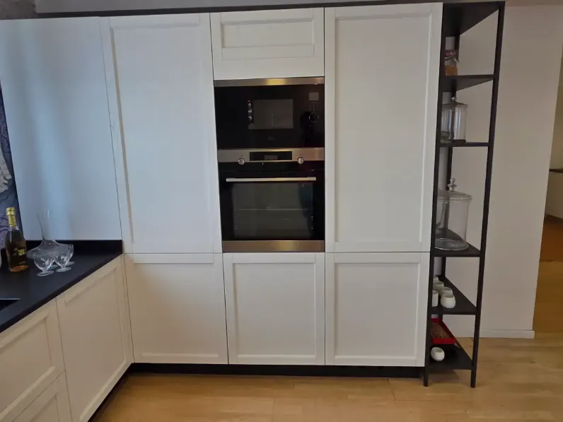 Cucina modello Cucina infinity  bianco e nero assoluto Ar-tre PREZZO SCONTATO 50%