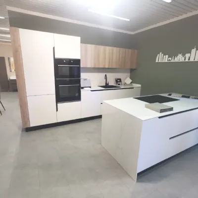 Cucina Area 22 lesmo moderna bianca Dibiesse con isola scontata 30%