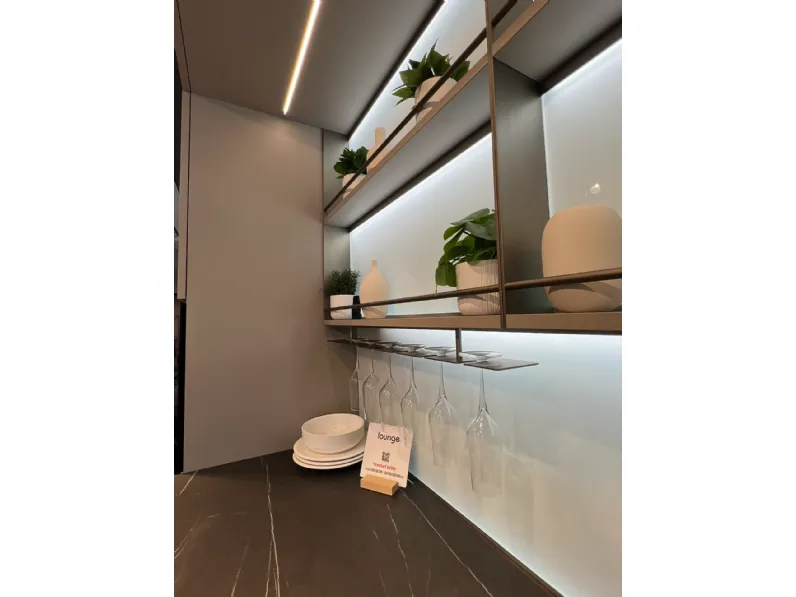 Scopri la cucina Lounge di Veneta Cucine in OFFERTA OUTLET 