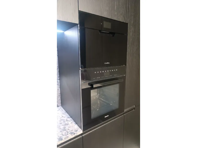 Cucina con penisola in laminato materico altri colori N elle e inside a prezzo ribassato