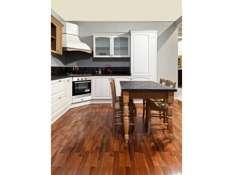 Cucina Mida classica bianca Colombini casa ad angolo scontata 50%