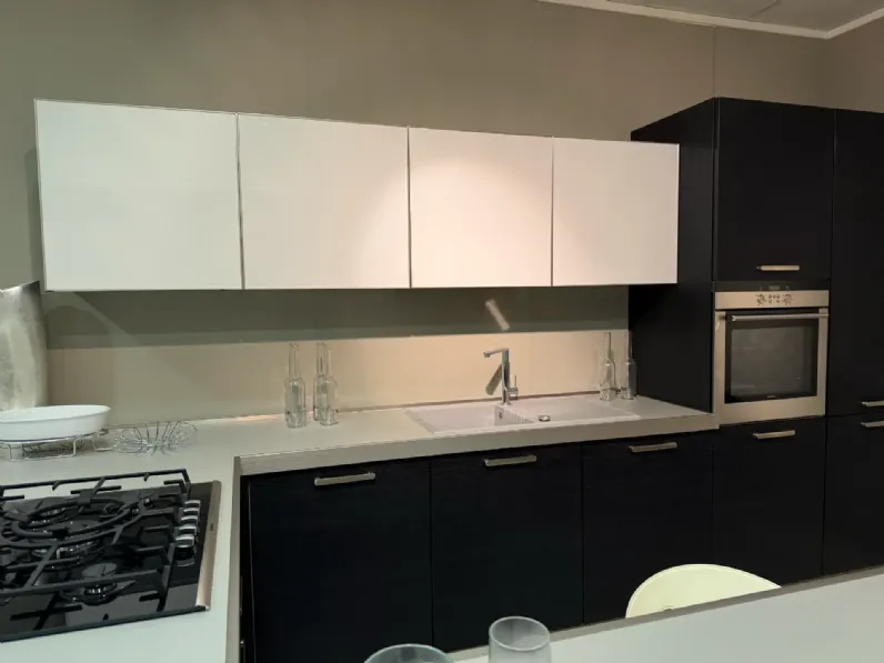 Cucina a prezzo ribassato ad angolo moderna Cucina osaka Maistri cucine