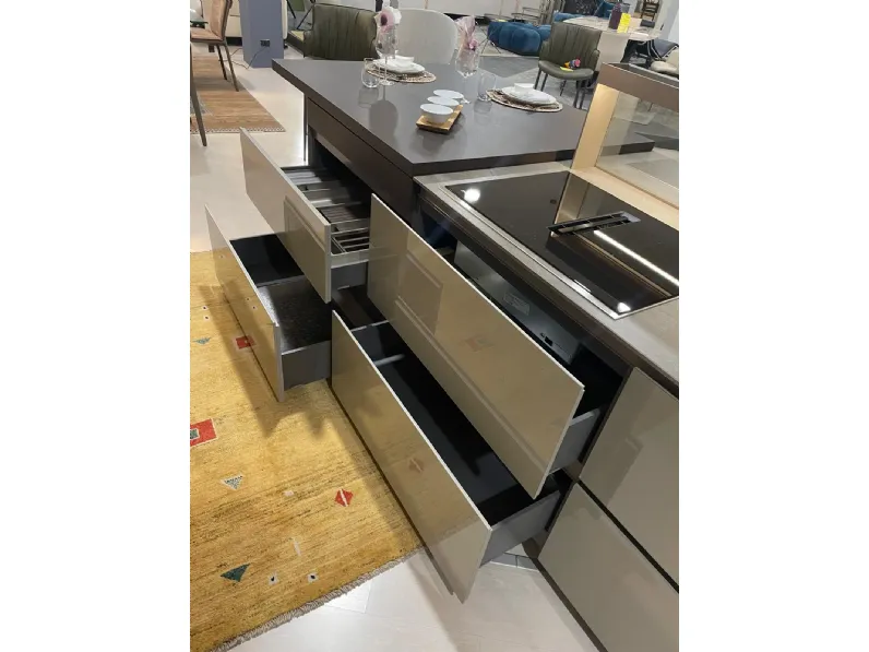 Cucina Ernestomeda Sign con isola  OFFERTA OUTLET sconto 63% 