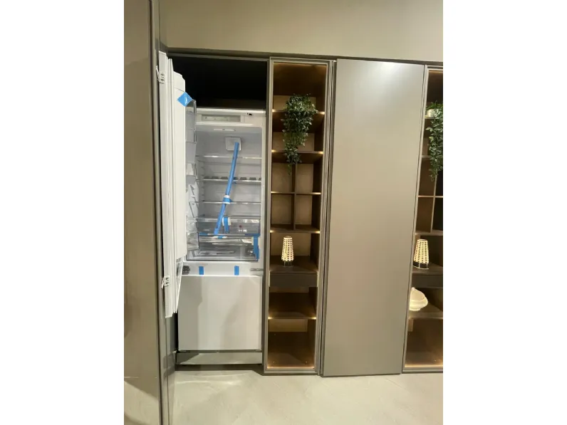 Cucina Ernestomeda Sign con isola  OFFERTA OUTLET sconto 63% 