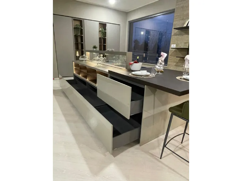 Cucina Ernestomeda Sign con isola  OFFERTA OUTLET sconto 63% 