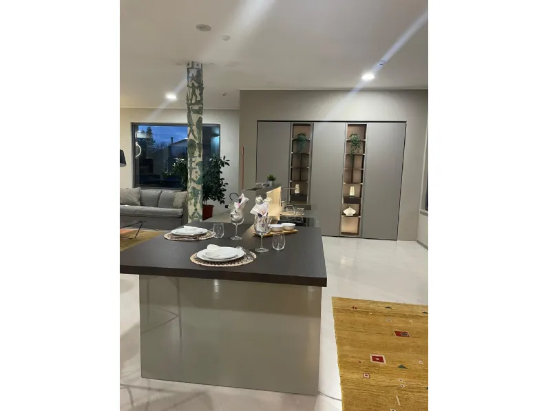 Cucina Ernestomeda Sign con isola  OFFERTA OUTLET sconto 63% 