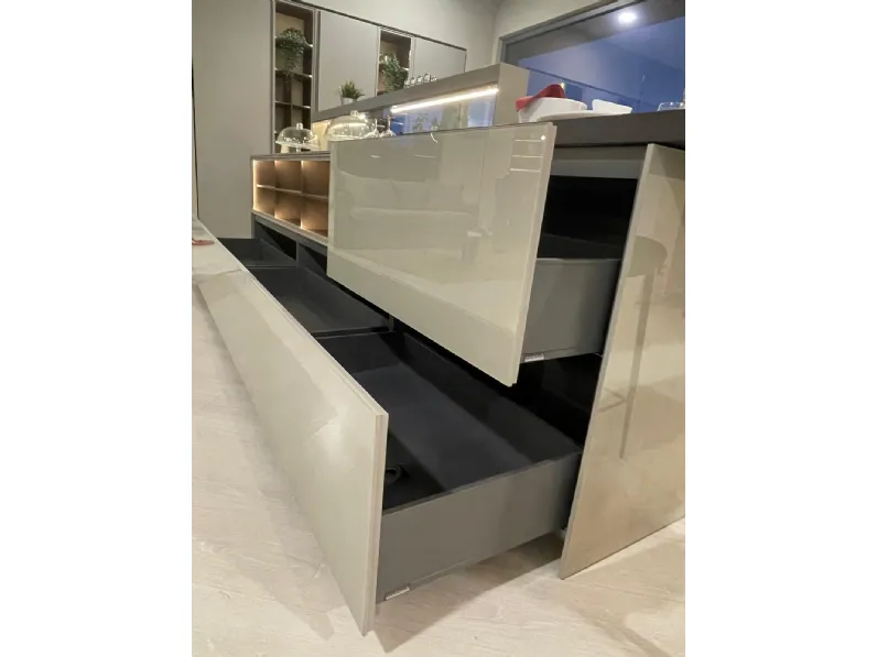 Cucina Ernestomeda Sign con isola  OFFERTA OUTLET sconto 63% 