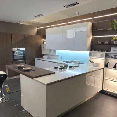 Cucina Oyster con penisola Veneta Cucine con un ribasso imperdibile