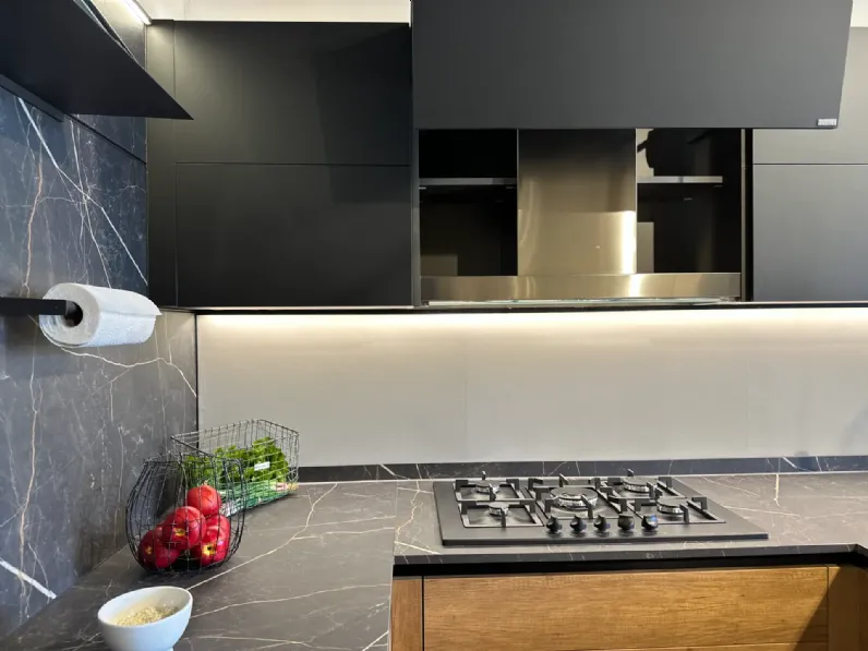 Cucina con penisola moderna altri colori Scavolini Evolution a soli 10900 Euro