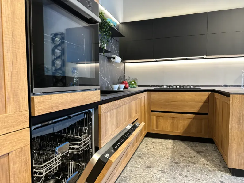 Cucina con penisola moderna altri colori Scavolini Evolution a soli 10900 Euro