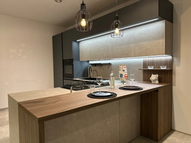Cucina a prezzo ribassato con penisola moderna Infinity Stosa