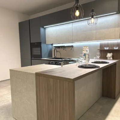 Cucina a prezzo ribassato con penisola moderna Infinity Stosa