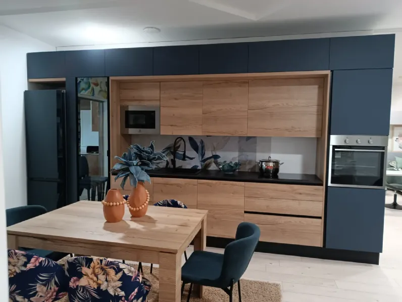 Cucina blu design lineare Tropea/piana Imab a soli 6900€