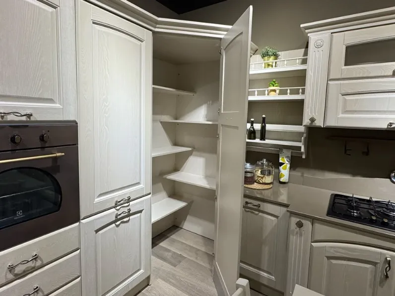 Cucina ad angolo classica grigia Mobilturi Olimpia a soli 15600 Euro